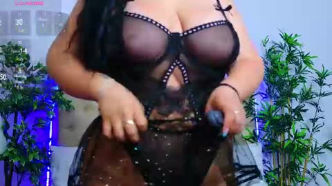 Snapshot of temptingluna_ chatting on July 8, 4:17 am TemptingLuna online show from July 8, 4:17 am