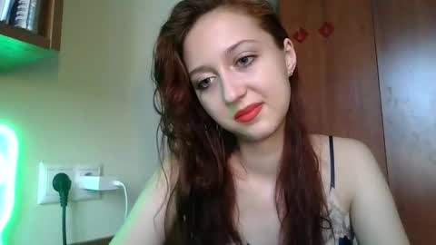 Snapshot of temptingvision chatting on March 6, 10:09 am temptingvision online show from March 6, 10:09 am