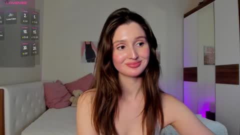 Snapshot of tender_babyy chatting on January 31, 5:42 pm Sexy girl Li online show from January 31, 5:42 pm