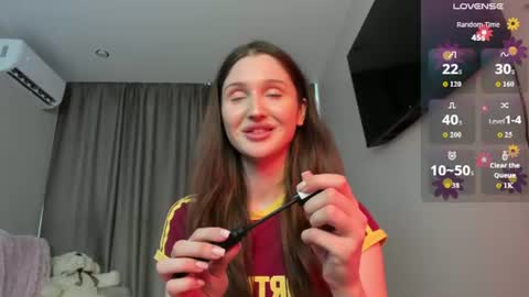 Amina online show from July 10, 11:57 am