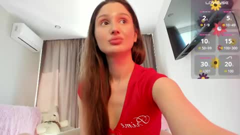 Amina online show from July 20, 12:29 pm