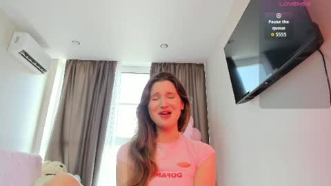 Amina online show from July 31, 10:47 am