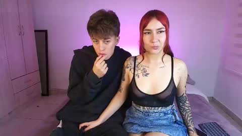 tender_dust online show from February 22, 9:35 pm