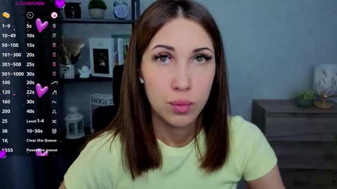 Snapshot of tendermist chatting on March 1, 8:55 pm Nelly online show from March 1, 8:55 pm