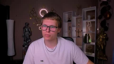 teo_sol online show from May 21, 12:23 pm