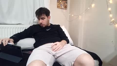 Snapshot of teowoody chatting on February 25, 12:09 am Teo online show from February 25, 12:09 am