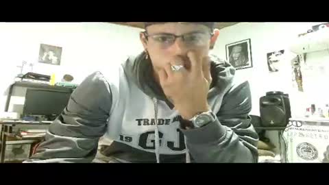 teoyes_ online show from December 17, 4:07 am