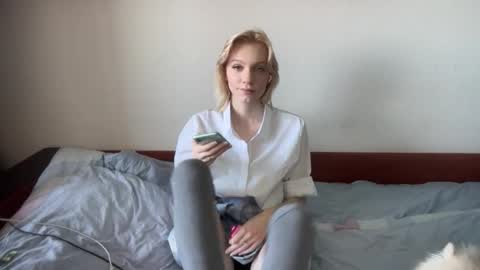 Snapshot of teresagerula chatting on February 19, 5:03 am Anna online show from February 19, 5:03 am