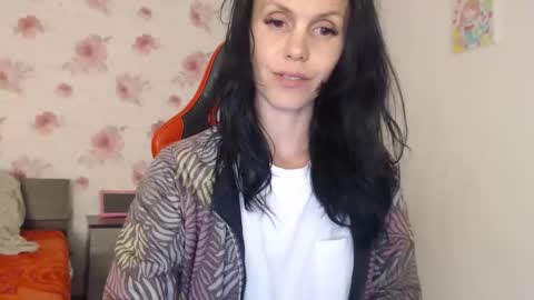 Snapshot of teressa_lovee chatting on April 24, 11:07 pm teressa_lovee online show from April 24, 11:07 pm