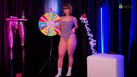 teresa  help me reach 100 like online show from May 17, 1:14 am
