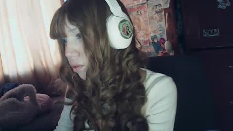 Terra Elowen online show from March 19, 1:59 pm