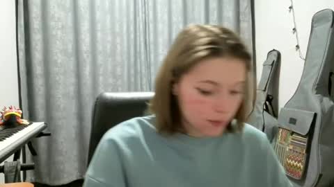 Anny Simpson online show from May 22, 7:19 pm