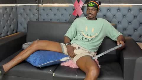 terranze_z online show from November 22, 8:30 pm