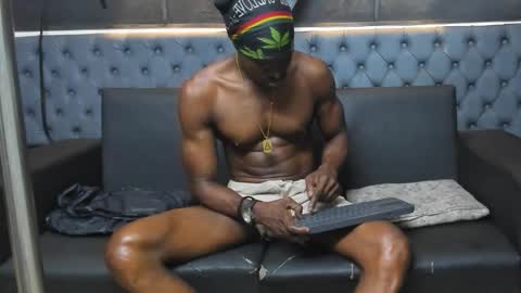 terranze_z online show from January 9, 7:59 pm