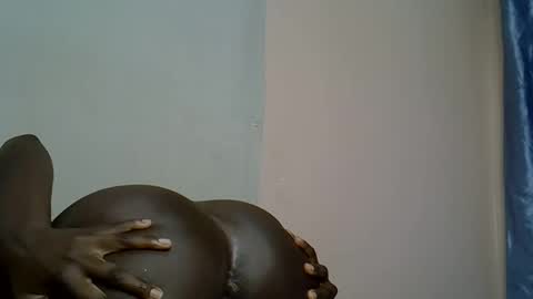 terriam online show from November 7, 4:40 pm