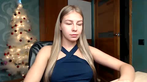 Snapshot of tess_wetyy chatting on December 25, 4:00 pm Violetta Ready for any play with you. Hottest show in pvt  Bitcoin 1P8NuZxsaNsQTx7wJJJ7Ao1mic4nvJPVLC online show from December 25, 4:00 pm