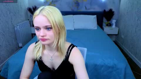 Snapshot of tessa_ashe chatting on March 11, 9:37 am Tessa online show from March 11, 9:37 am