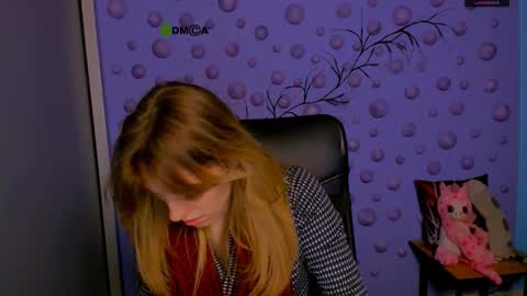 tessa_tea online show from January 12, 9:58 am