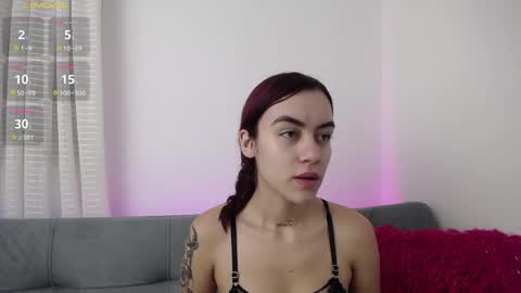 Tessa foxie      online show from May 21, 11:28 am
