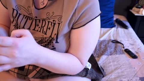 Snapshot of tessawinter chatting on April 8, 3:56 pm Tessa online show from April 8, 3:56 pm