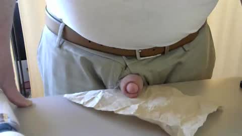 Snapshot of testechat chatting on February 11, 10:26 pm Test the Chat online show from February 11, 10:26 pm