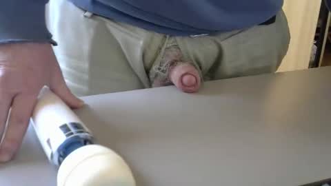 Snapshot of testechat chatting on February 23, 9:01 pm Test the Chat online show from February 23, 9:01 pm