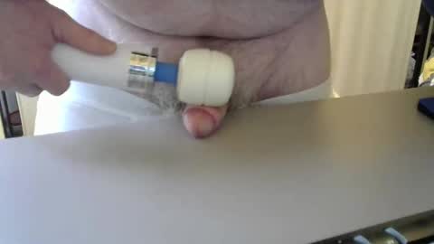 Snapshot of testechat chatting on February 24, 7:56 pm Test the Chat online show from February 24, 7:56 pm