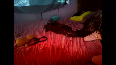 tetherbelle online show from January 7, 11:18 pm