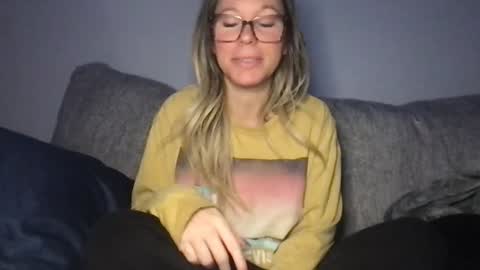 Daphne Summers online show from November 12, 3:40 am