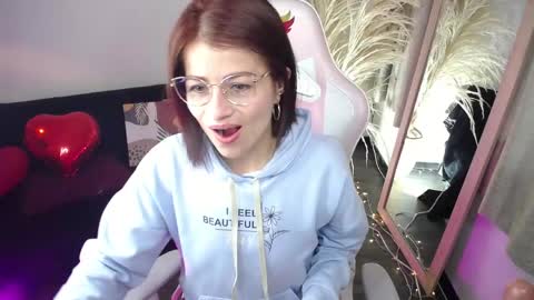 teylo_80as online show from April 17, 12:30 pm