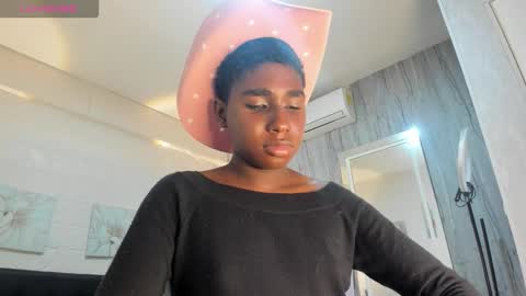 teylor_lovee online show from February 7, 10:02 pm