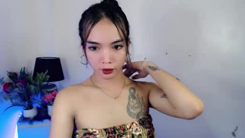 Snapshot of tgirl_jasmine1 chatting on February 2, 12:31 am Vanessa online show from February 2, 12:31 am