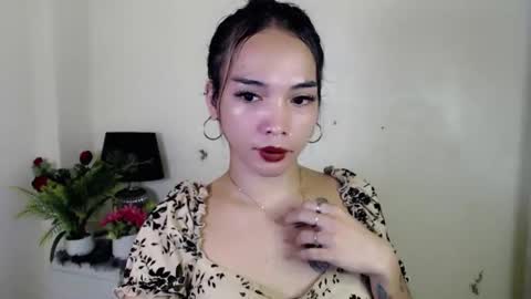 Snapshot of tgirl_jasmine1 chatting on February 16, 10:28 pm Vanessa online show from February 16, 10:28 pm