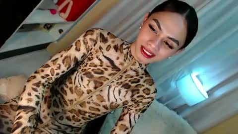 Carly online show from December 3, 4:06 pm