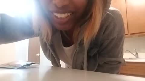 Snapshot of tgirlfairy chatting on December 15, 8:19 am sexi lexi online show from December 15, 8:19 am