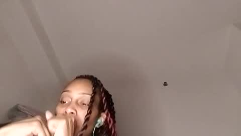 Snapshot of tgirlfairy chatting on January 17, 11:17 am sexi lexi online show from January 17, 11:17 am