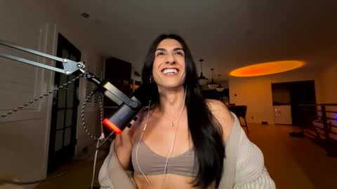 babygirlmami online show from March 20, 8:41 am