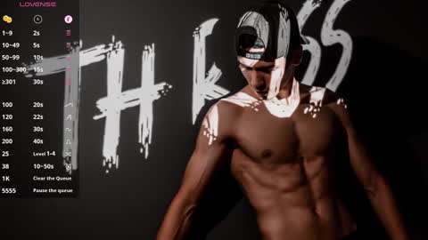 Snapshot of th_russ chatting on December 27, 1:00 am INSTAGRAM Th1rss online show from December 27, 1:00 am