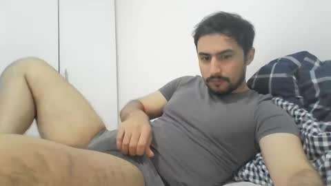 ThaiGuy online show from April 6, 10:05 am