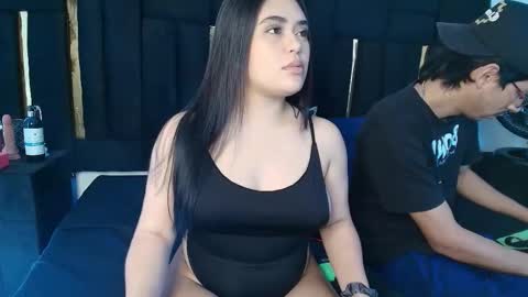 T H A I S  online show from November 7, 4:07 pm