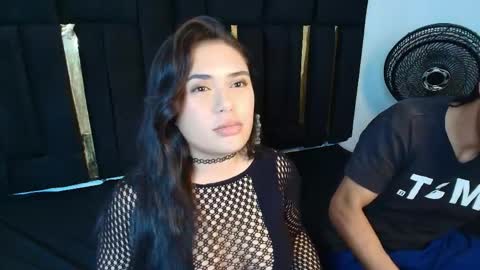 T H A I S  online show from March 30, 8:54 pm