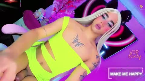 Snapshot of thalia_gil21 chatting on February 20, 6:26 am Thalia Girl online show from February 20, 6:26 am