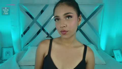 thalia online show from May 21, 8:27 pm