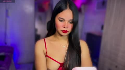 Ms. Thalia online show from May 16, 7:12 pm