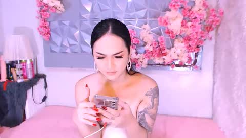 Thalia online show from December 22, 12:46 pm