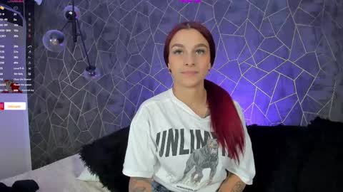 Snapshot of thalira_angels chatting on May 7, 5:51 pm THALIRA ANGELS online show from May 7, 5:51 pm