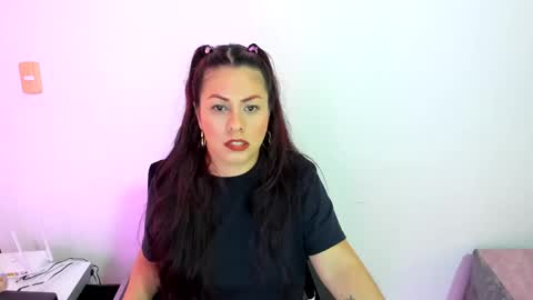 Snapshot of thamara__1023 chatting on September 16, 4:41 pm thania sometimes in the company of Alan and Maria online show from September 16, 4:41 pm