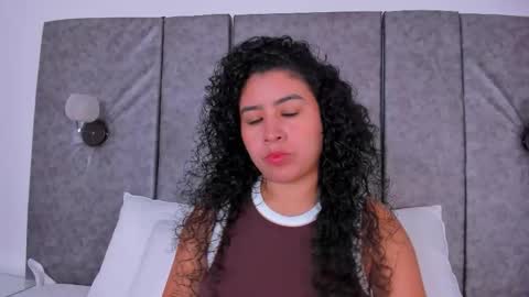 thara webstter online show from January 8, 11:34 am