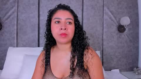 thara webstter online show from March 10, 11:37 am