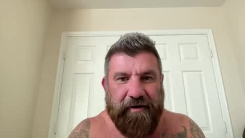 Snapshot of thatguybearded chatting on December 19, 11:03 pm ThatGuyBearded online show from December 19, 11:03 pm